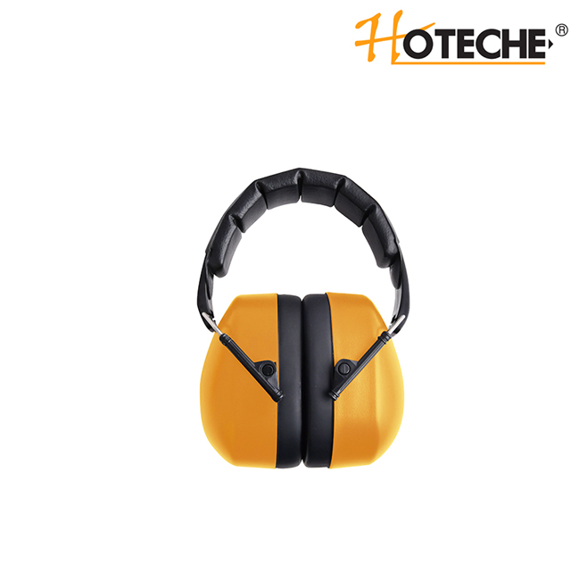 Folding ear defenders